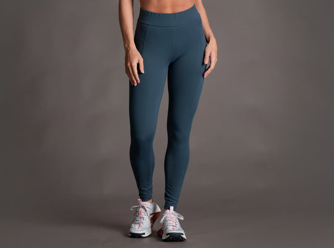 Pulse™ Mid Zip Tight